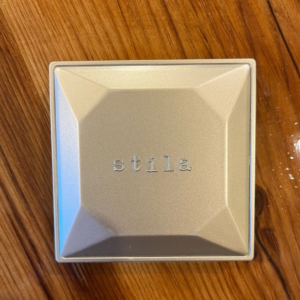 Stila Soft Glow Powder Blush: Blooming Seoul